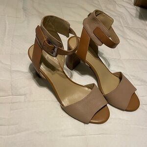 Marc Fisher Two-Tone Tan Strappy Block Heels Women’s Size 9 Sandals